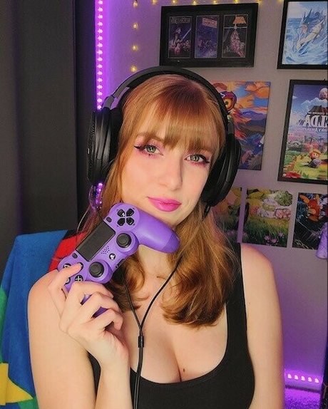 MaryMajora star art archive