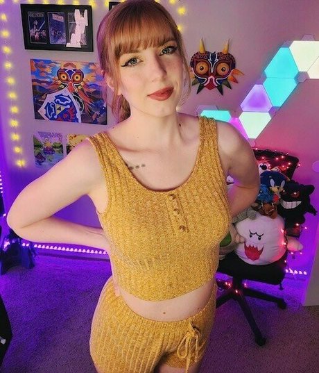 MaryMajora model nude gallery