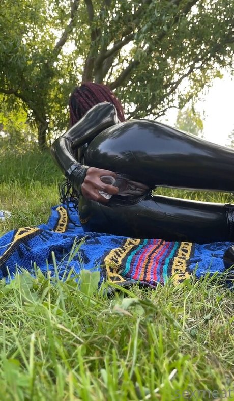 Sexmeat best model image