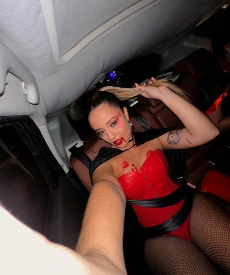 squat onlyfans porn picture