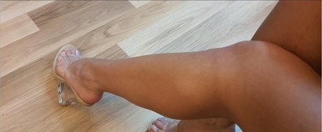 Mistress Kennya exclusive star photos