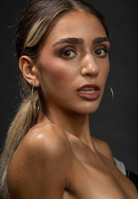 Yali Ben Yehuda hd pornstar img