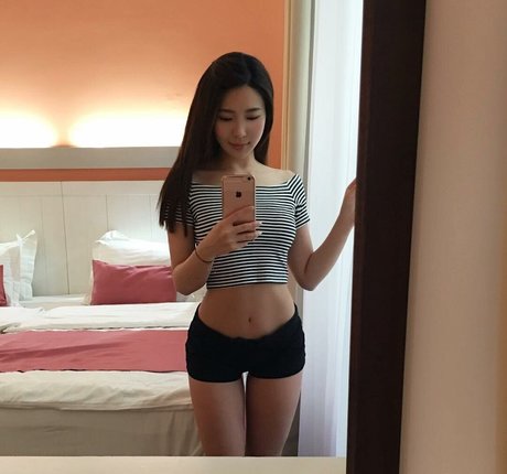 Lizwenya hot actress pictures