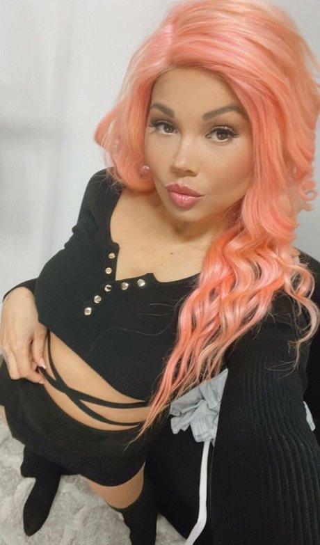 thetezzashow exclusive model picture