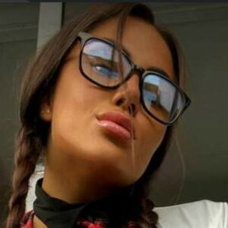 _IRIIINA model nude pictures