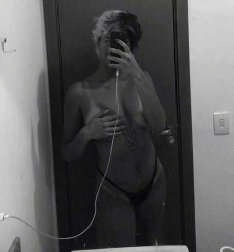 Sad Steh star exclusive pictures