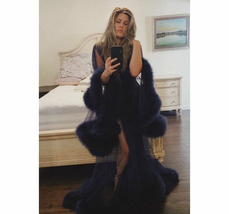 Erica Lindbeck nice pornstar img