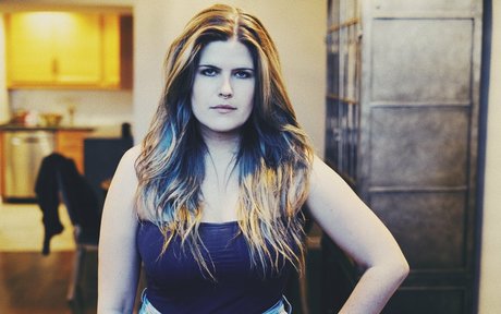 Erica Lindbeck naked actress picture