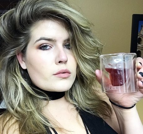 Erica Lindbeck star hd photos