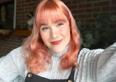 MegMage pornographic actress gallery