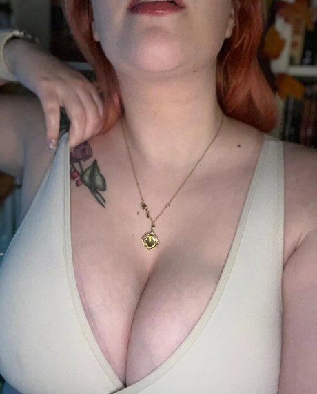 MegMage pornstar erotic gallery