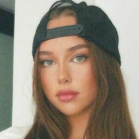 thick girls onlyfans art porn photo