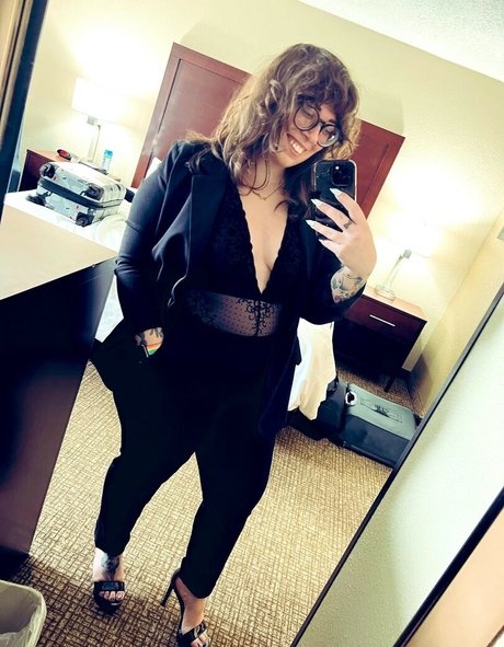 goth threesome onlyfans beautiful porn gallery