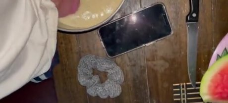 curvy shemale onlyfans top photos