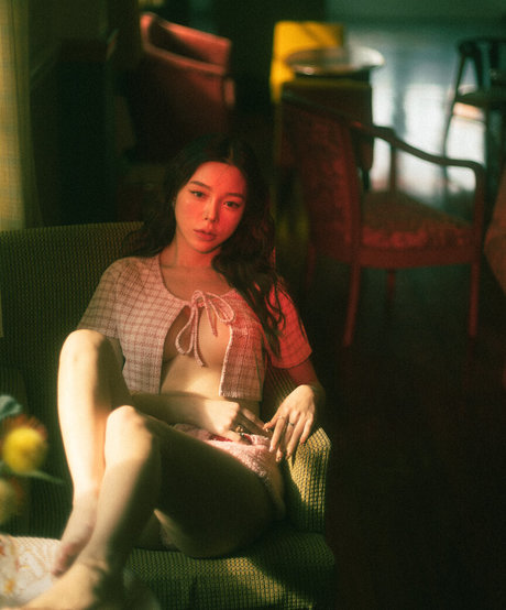 Nardear Montgod naked pornstar pic