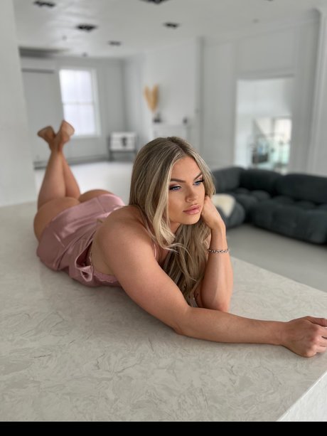 Kristen Conger_ porn model picture