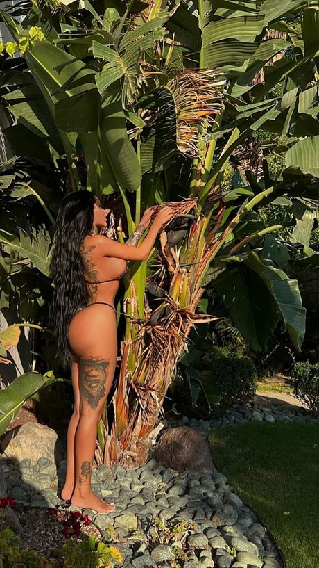 Enise Sude model free pic