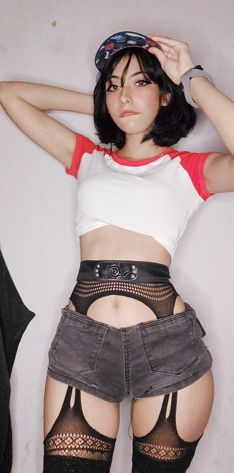 Lily waifu hd pornstar photo