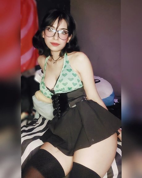 Lily waifu free actress picture