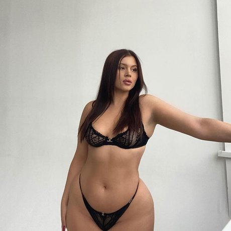 Valeria Vendetta pornstar pretty gallery