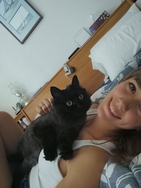 Yanderekamii model hot photos