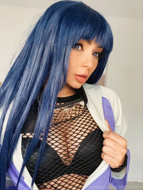 Caitlin Christine art star pic