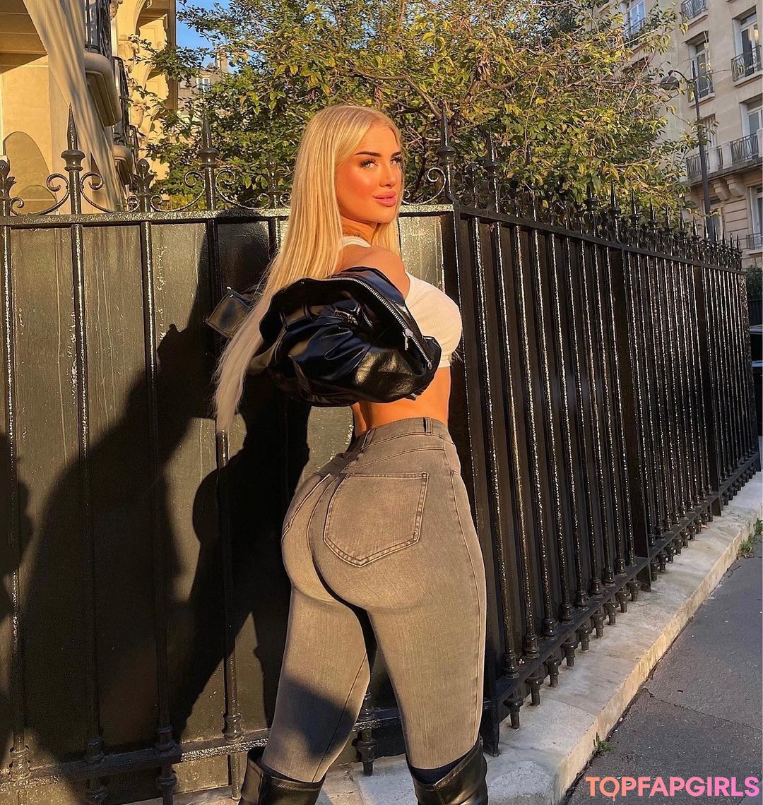 Edda Elisa perfect star photos