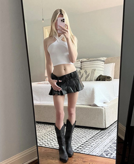 Jess Billings_ model art image