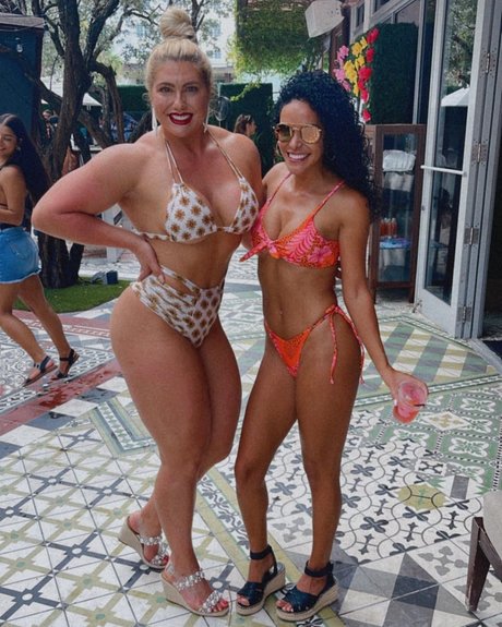 Dr Colette Larsen model pornographic img