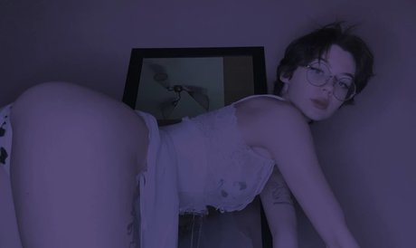 Fluffyfulafel_ sexy actress photo