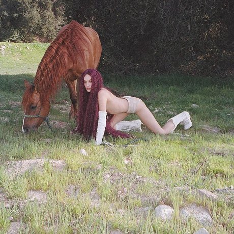 naked milf onlyfans exclusive picture