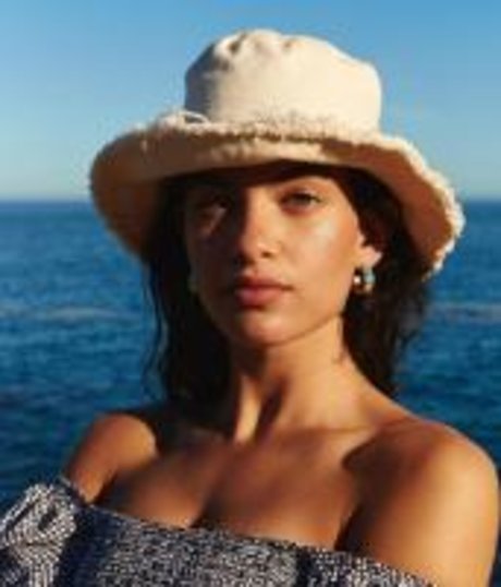 Caitlin Lamb model nice archive