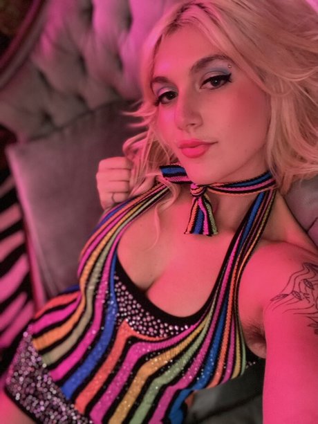 curvy nude onlyfans hot nude picture