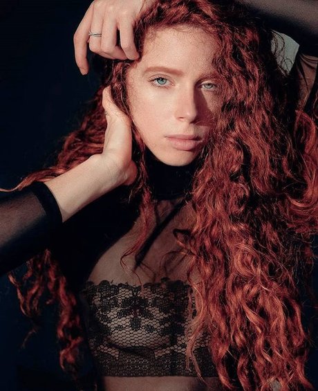 Daniel Shtayman nude actress gallery