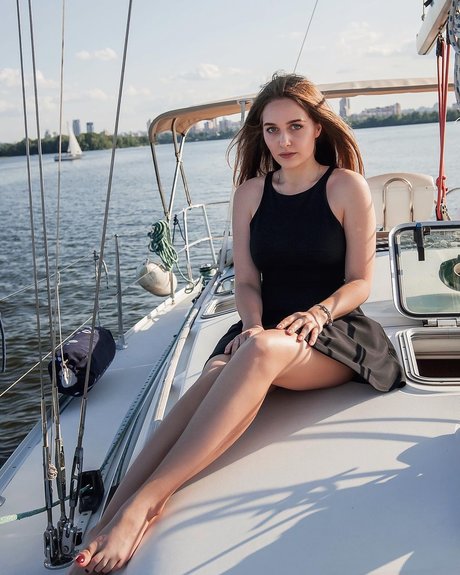 Ave Maria_ top model images