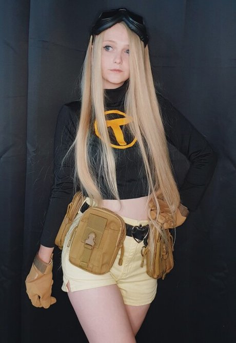 Invaderdd Dee Mente beautiful star pic