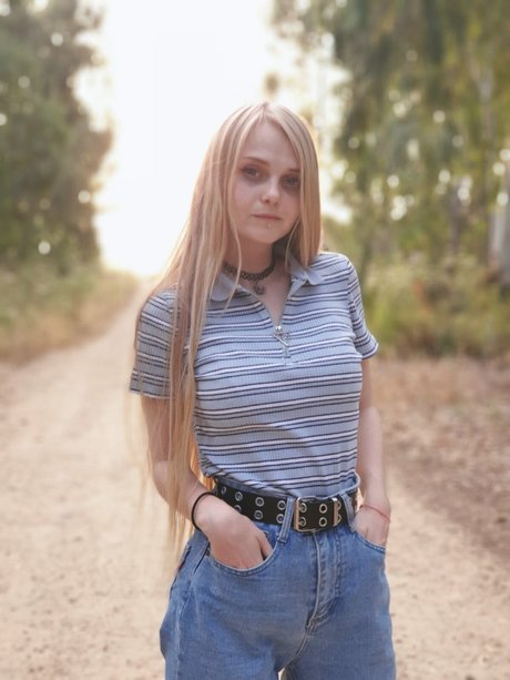 Invaderdd Dee Mente pornstar nice img