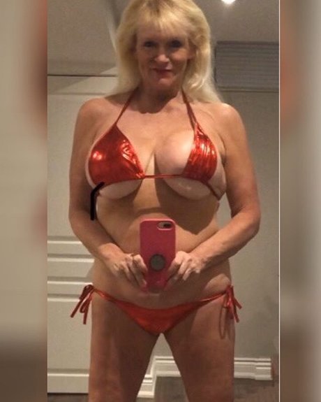 Sandie Lee_ erotic pornstar pics