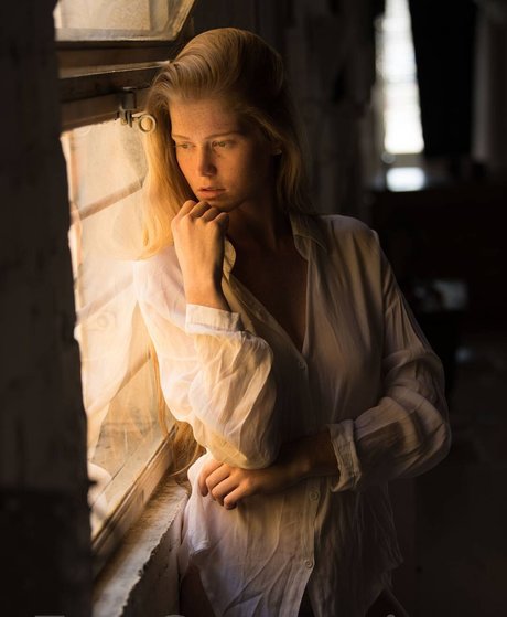 Anna Niro hd model image