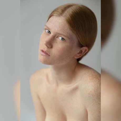 Anna Niro pornstar erotic img