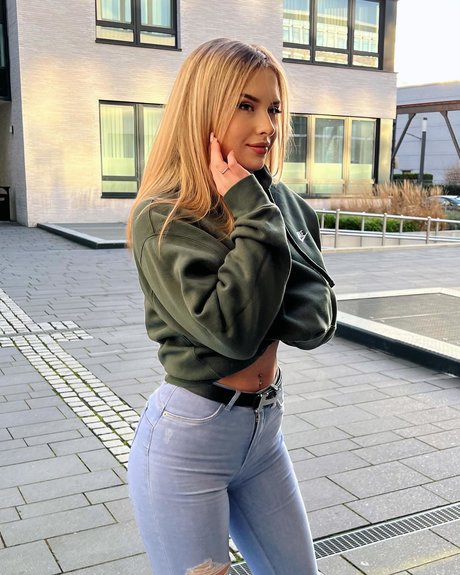 joi onlyfans hot naked galleries