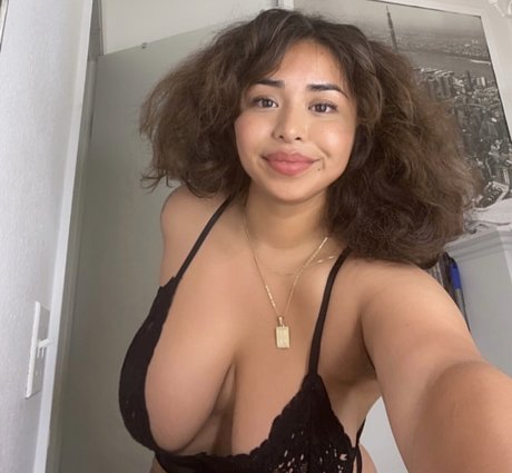 Sarai Fonseca_ model pornographic pictures