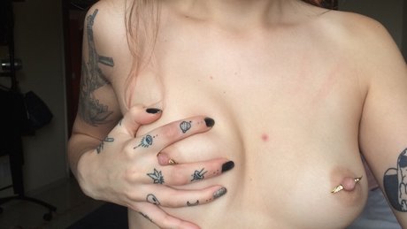 Hillmayer sexy model images