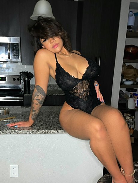 Honey Isabel pornstar free img