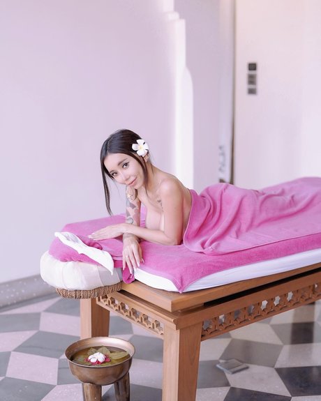 Leng Yein nudes pornstar picture