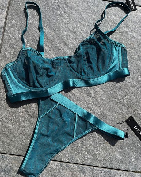 big ass lingerie onlyfans nude img