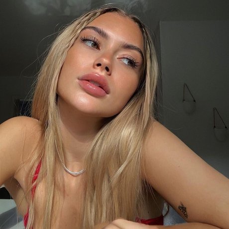 Linabmn high quality actress pic