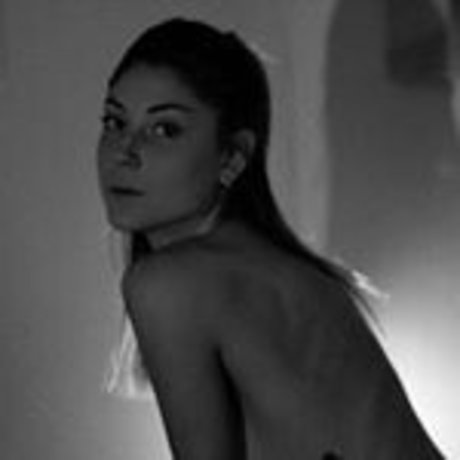 Miay Bar naked actress gallery