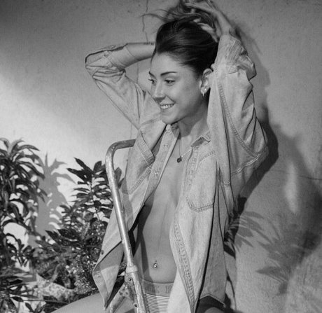 Miay Bar model porn archive