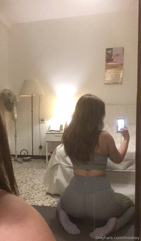 Moolsey hd actress images